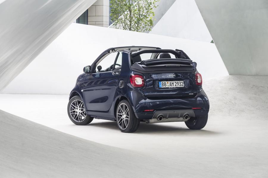  Smart ForTwo Cabrio Xclusive by Brabus 2016 года  (фото 6 из 10)